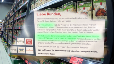 Infoschreiben an Kundn am Regal bei Kaufland