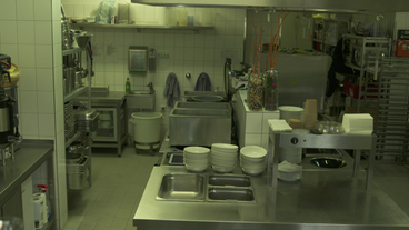 Bild: SWR Leere Catering-Küche
