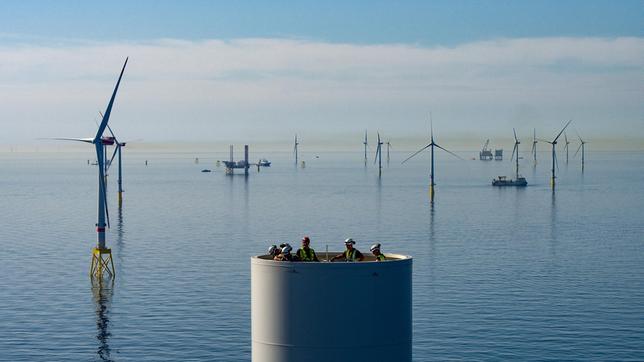 Aufbau des Offshore-Windparks Borkum Riffgrund 2 (Foto ist für beide Teile verwendbar)