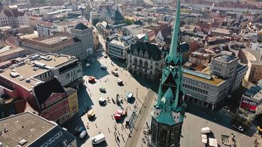 Bild: ttt Halle: Perspektiven auf die Stadt an der Saale