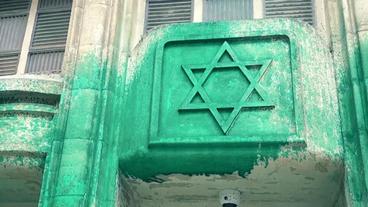 In Paris, wo Eva Illouz lebt, wurde eine Synagoge grün angesprüht.