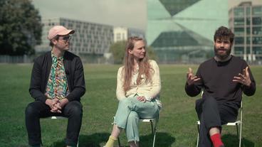 Bild: WDR Hans Block, Cosima Terrasse, Moritz Riesewieck von der Künstlergruppe Laokoon über das Datenexperiment: "Made to Measure"