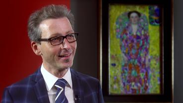 Direktor Thomas Bauer-Friedrich in der Klimt-Ausstellung im Kunstmuseum Moritzburg Halle