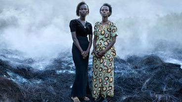 Bild: Olaf Heine / Courtesy of CAMERA WORK Gallery Olaf Heine: "Rwandan Daughters"