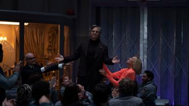 Bild: © 2025 Warner Bros. Entertainment Inc. All Rights Reserved Mark Ruffalo und Toni Colette in "Mickey 17" von Bong Joon Ho