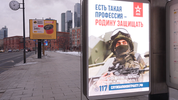 Anwerbeslogan für Berufssoldaten in Moskau