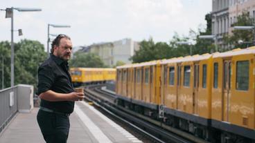 Bild: Das Erste Charly Hübner zog von Mecklenburg nach Berlin