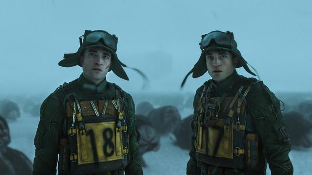 Bild: 2025 Warner Bros. Entertainment Inc. All Rights Reserved Robert Pattinson in "Mickey 17" von Regisseur Bong Joon Ho
