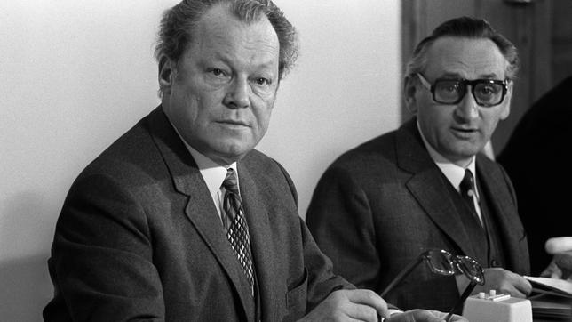 Bild: picture-alliance/Sven Simon Willy Brandt und Egon Bahr