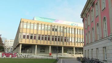 Bild: NDR In Potsdam wird - ganz nebenbei - die DDR-Moderne entsorgt.