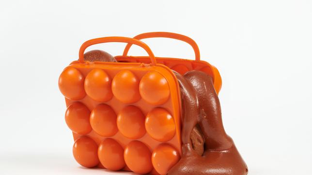 Orangenes Kunstwerk