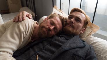 Bild: DCM Vincent van Gogh (Willem Dafoe) mit Bruder Theo (Rupert Friend)