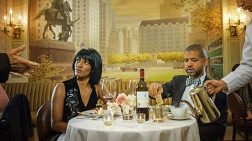 Bild: Courtesy der Künstler, Luhring Augustine, New York und i8 Gallery, Reykjavík Ragnar Kjartansson; Scenes From Western Culture, Dinner, 2015