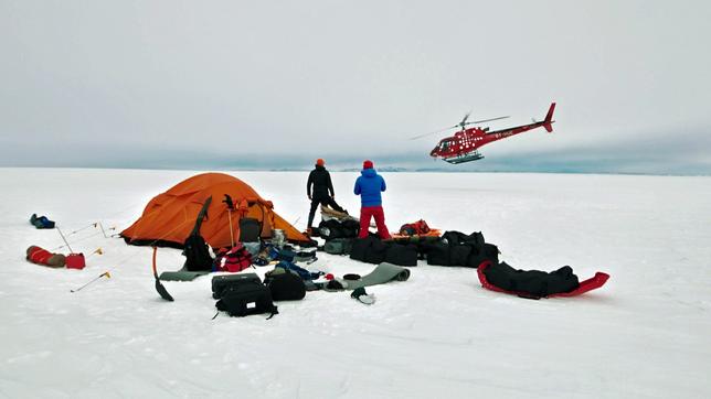 Titel Thesen Temperamente: ICE /„Into the Ice" - unter Grönlands Eispanzer entscheidet sich die Zukunft der Welt