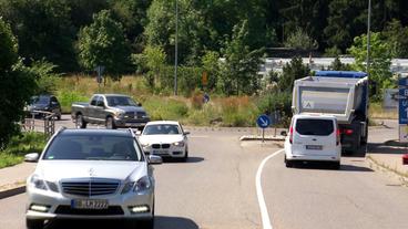 Bild: SWR dichter Verkehr auf Hauptstraße