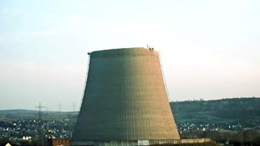 Kühlturm wird rückgebaut