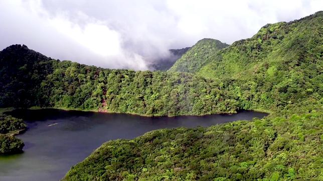 Bild: BR Dominica aus der Vogelperspektive