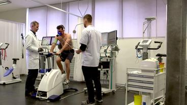 Bild: hr Proband auf dem Ergometer