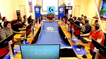 Bild: WDR E-Sport-Scouting bei Schalke