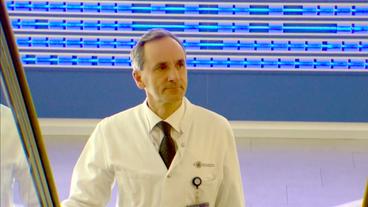 Bild: HR Dr. Michael Baehr, Chefapotheker am UKE in Hamburg.
