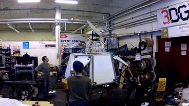 Bild: "Part-Time Scientists" Studenten bauen einen Mondrover