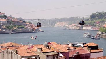 Bild: BR Weitwinkel-Aufnahme von Porto am Douro-Fluss