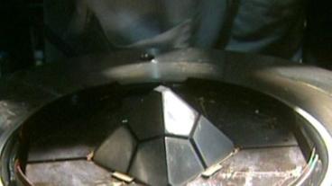 Bild: HR Pyramidenform, in der der künstliche Diamant erzeugt wird.