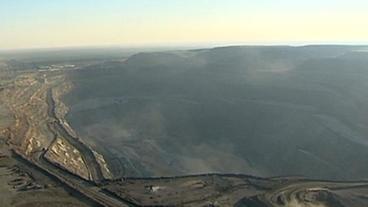 Tagebau-Bergwerk in der Wüste