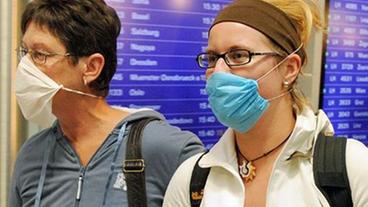 Reisende schützen sich im April gegen das Grippevirus