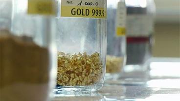 Bild: WDR Aus alten Handys gewonnenes Gold