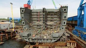 Bild: WDR Öltanker wird auf einer Werft gebaut.