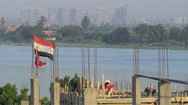 Nilufer am nördlichen Rand von Kairo