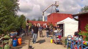 Filmset mit Lichtkran