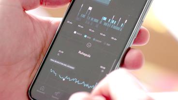 Schlafphasen via App auf einem Smartphone