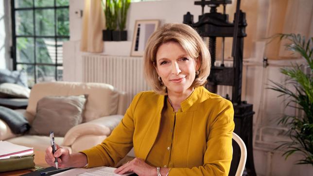 Computer, Smartphone und Tablet eignen sich heute wunderbar, um kleine Notizen festzuhalten oder bei einer Präsentation mit zu tippen. Doch verlernen wir dadurch das Schreiben mit der Hand? Susanne Holst klärt auf, in "Wissen vor acht - Mensch".