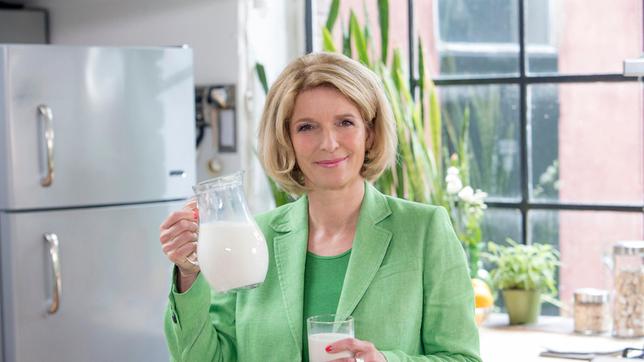 Bild: ARD/Michael Boehme Susanne Holst im Studio
