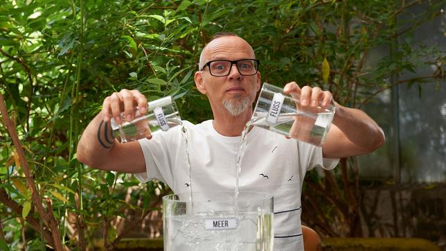 Süßwasserflüsse fließen ins Meer, doch dieses bleibt salzig wie eh und je. Bei "Wissen vor acht - Natur" zeigt Thomas D, wie der Kreislauf von Salz- und Süßwasser funktioniert.