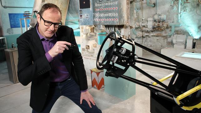 Bild: ARD/Frank W. Hempel Moderator Vince Ebert