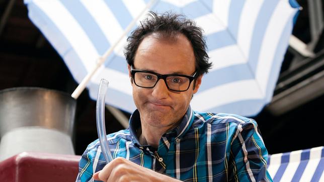 Bild: ARD/Kai Schulz Vince Ebert im Studio