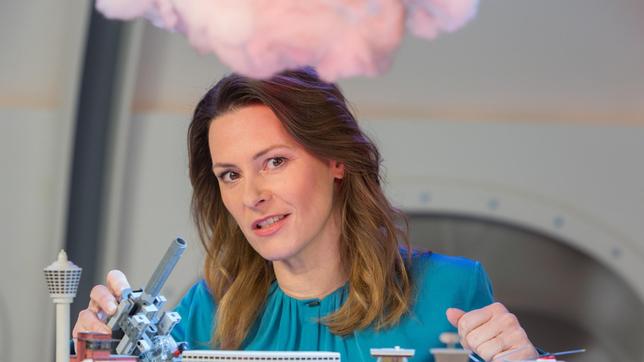 Wie man in Zukunft Flughäfen, Kraftwerke und andere sensible Großanlagen mit Hilfe eines Lasers vor Blitzen schützen kann, zeigt Anja Reschke in „Wissen vor acht - Zukunft“.