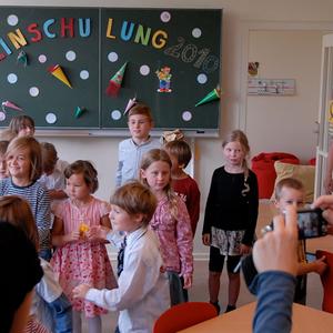 Schrickel geht zur Schule