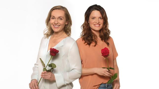 Bild: ARD/Nicole Manthey/Montage "Rote Rosen" XVIII. Staffel - Jana Hora-Goosmann und Judith Sehrbrock sind die Hauptdarstellerinnen der 18. Staffel
