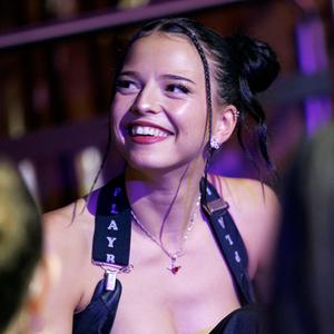 Nina Chuba