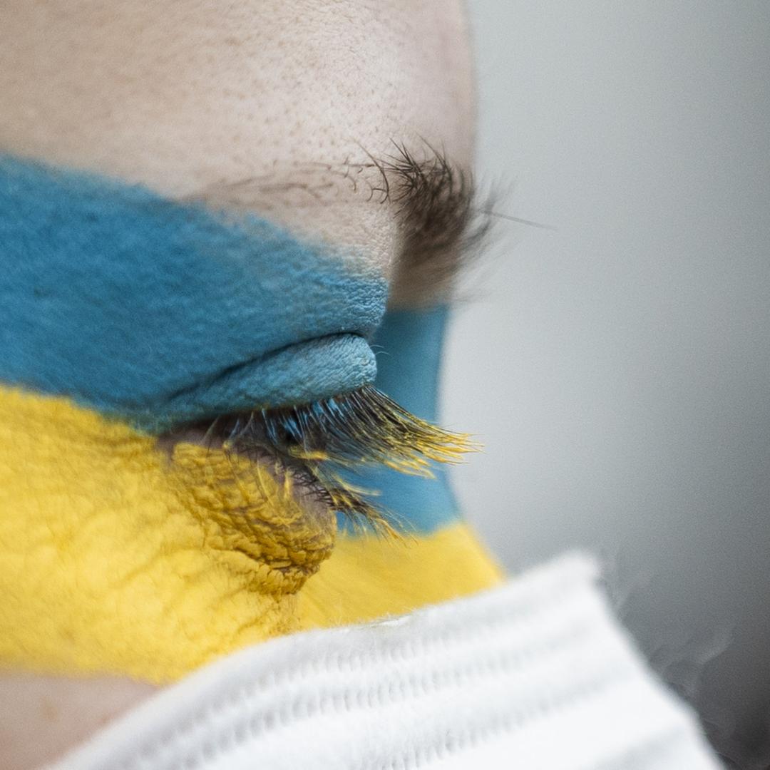 Demonstrantin gegen den Krieg in der Ukraine