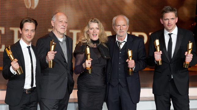 Der Schauspieler Tom Schilling (l-r), der Regisseur Werner Herzog, die Schauspieler Barbara Sukowa und Michael Gwisdek und der Regisseur Jan Ole Gerster