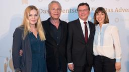 Adventsessen 2015: Volker Herres mit Anna Loos, Klaus J. Behrendt und Anneke Kim Sarnau