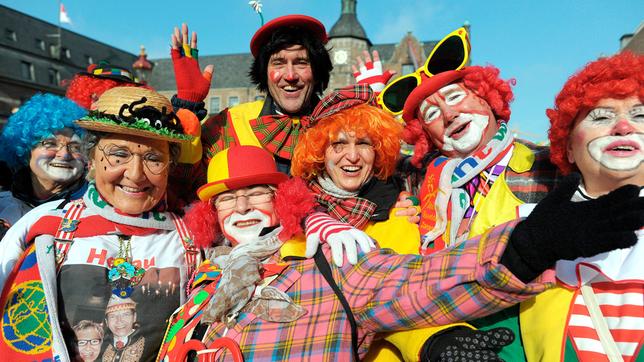 Bild: WDR/dpa/Federico Gambarini Impressionen vom Rosenmontagszug Düsseldorf