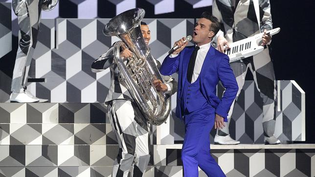 Bild: dpa Robbie Williams bei den Brit Awards 2013