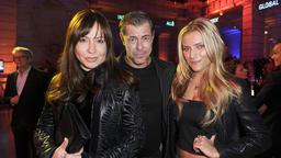 Simone und Sophia Thomalla mit Sven Martinek