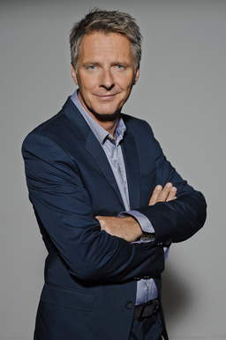 Bild: ARD/Frank Schemmann Jörg Pilawa